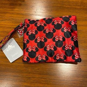 NWT Disney Minnie Mouse Pouch and Sleep Mask Set